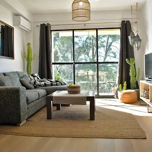 the-boho-chic-oasis-lovely-city-center-apartment.1costadelsol.com/